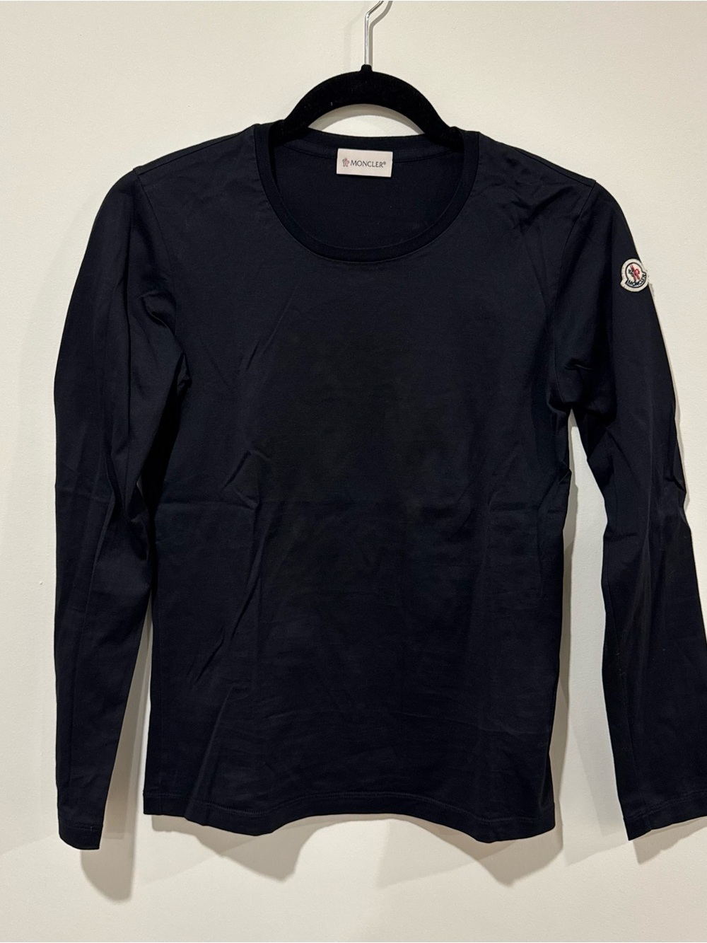 Moncler women’s black long sleeve crew neck shirt top sz small badge logo sleeve